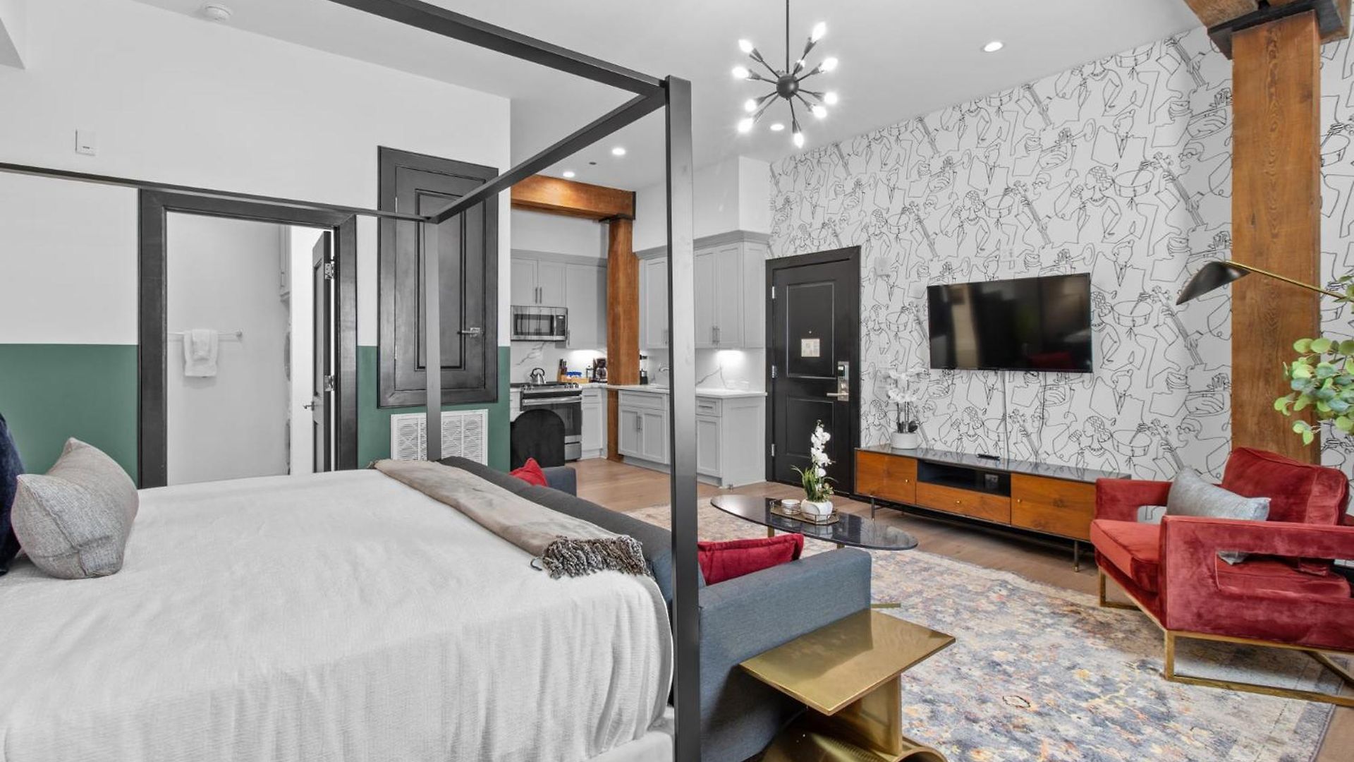 888 Baronne * New Orleans