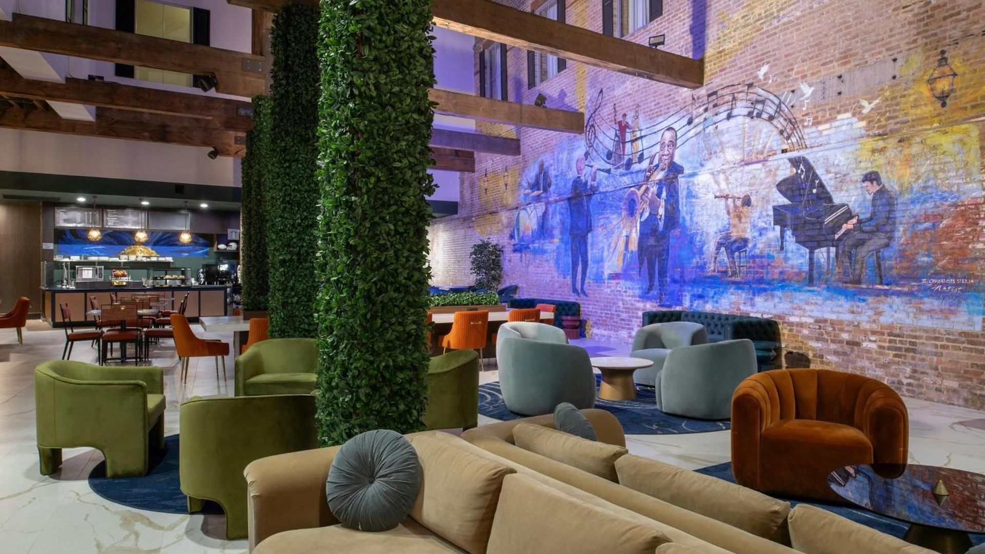 Courtyard By Marriott Warehouse Arts District 3*