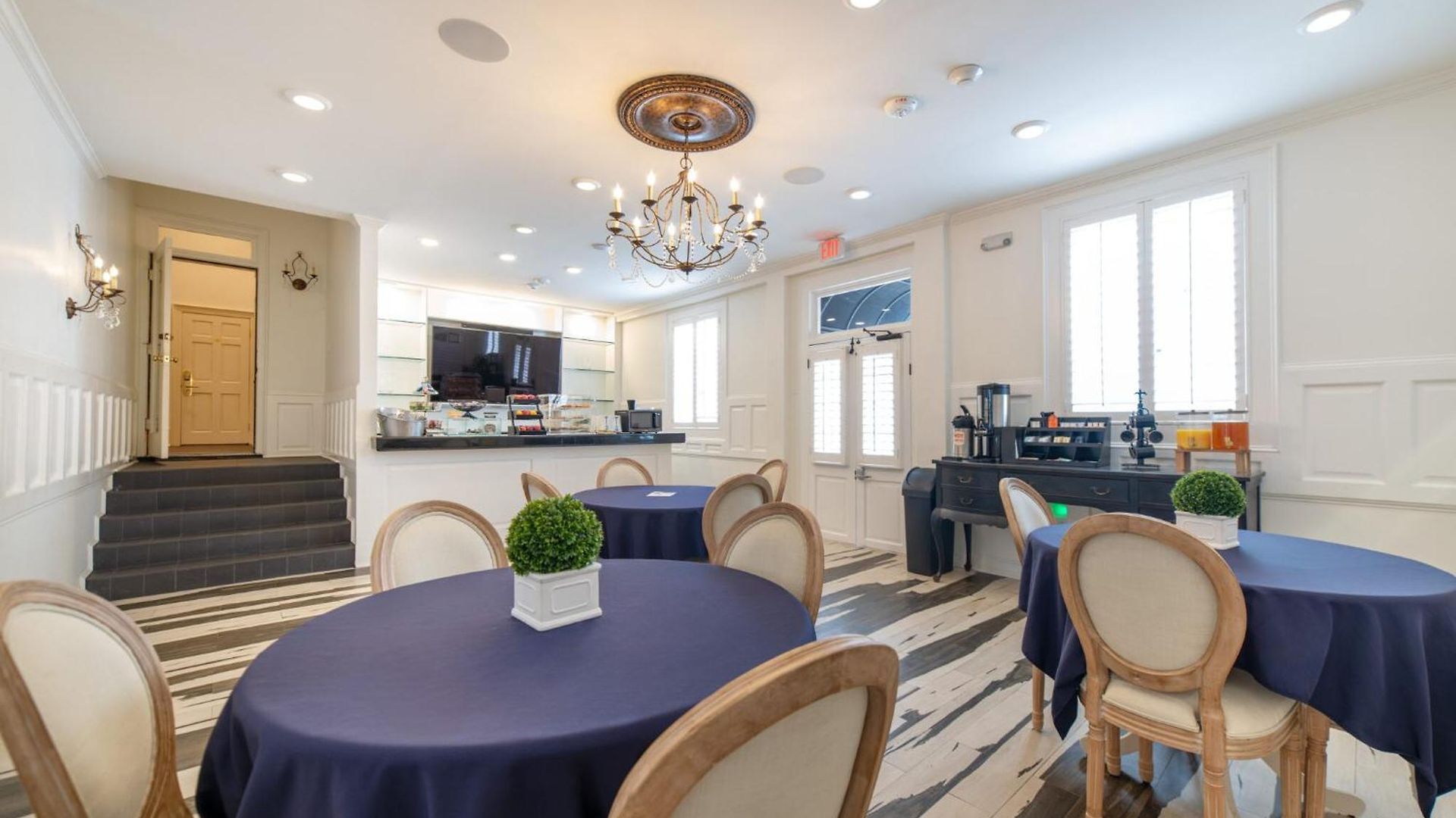 Melrose Mansion 3*
