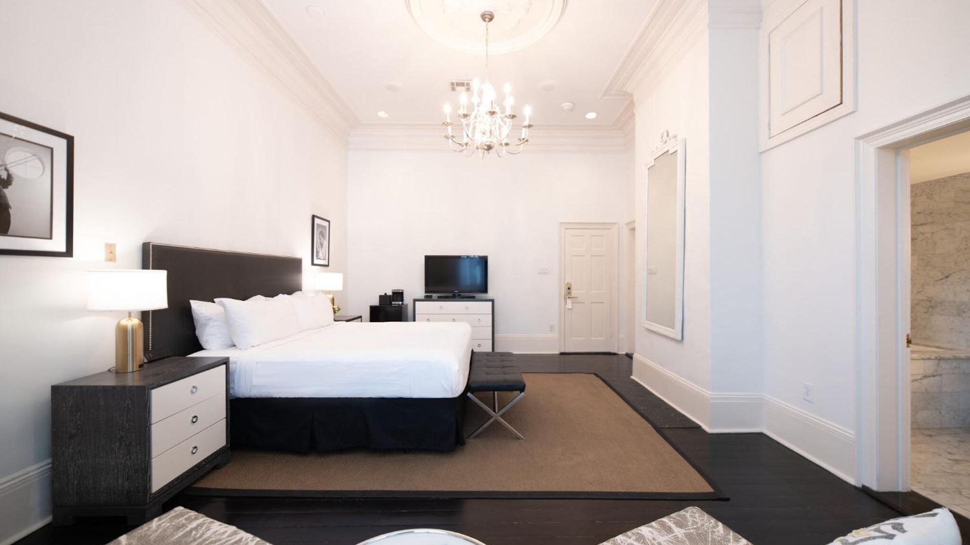 Melrose Mansion Hotel