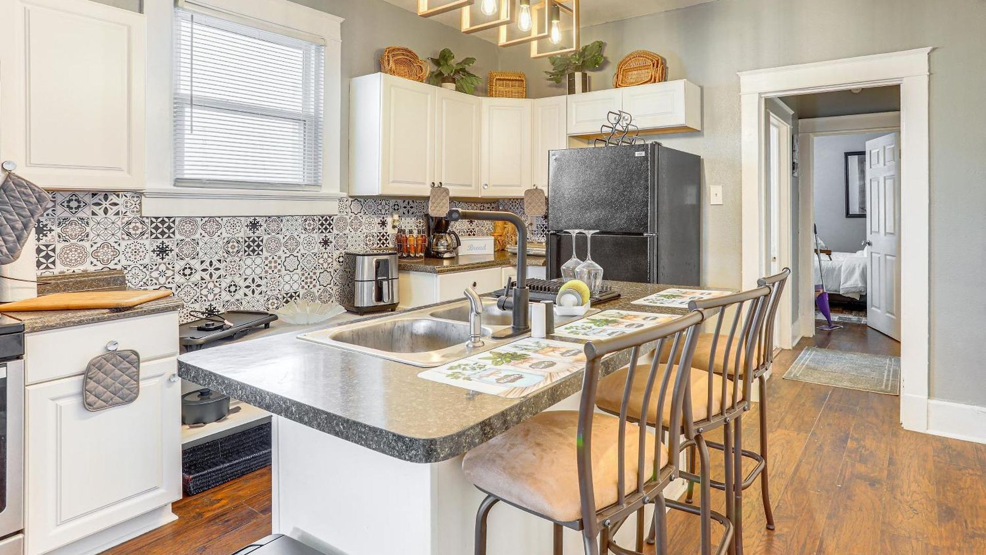 3 Mi To French Quarter: Retreat W/ Bbq, Yard Holiday home