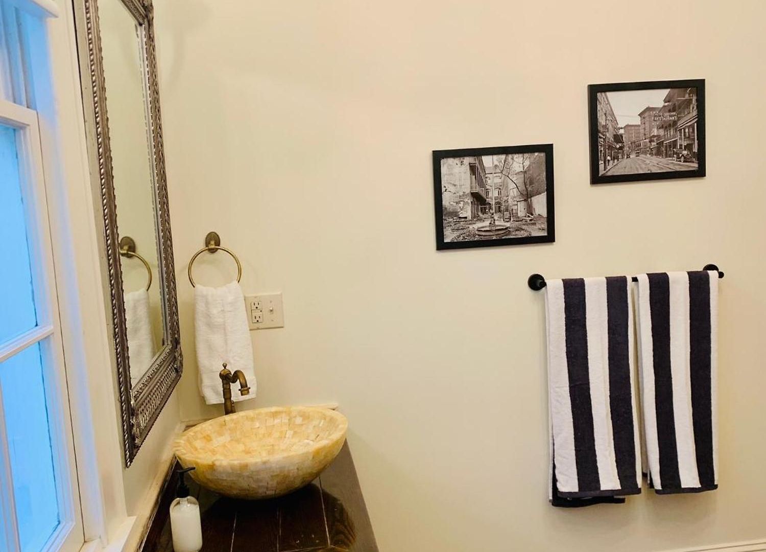 Charming Creole 2 Blocks Across Rampart St From French Quarter * New Orleans