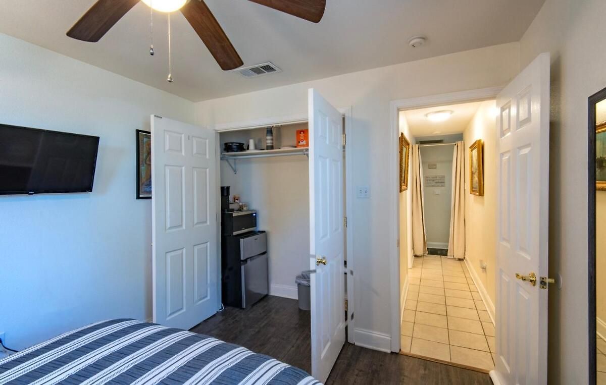 Holiday home 2bd-2ba Adorable W Yard In Gentilly New Orleans