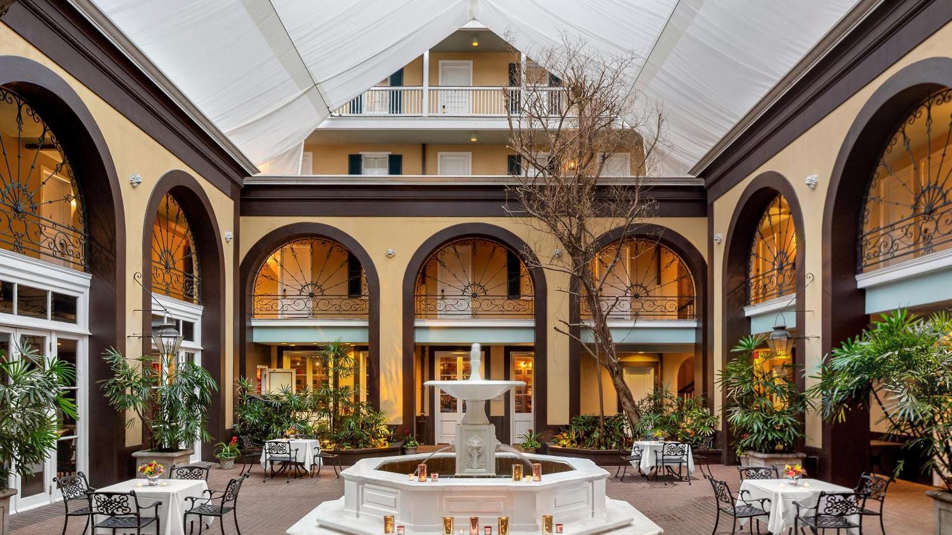 Mazarin Hotel 4*