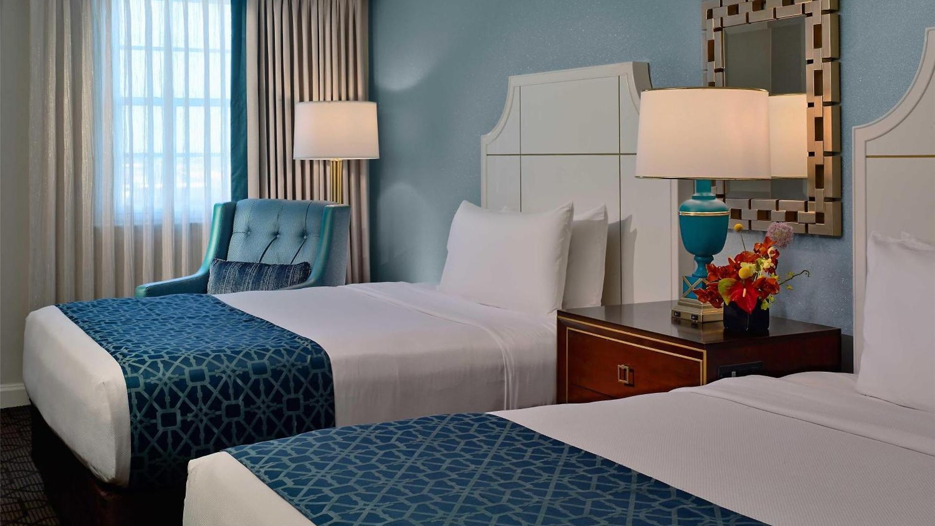 The Royal Sonesta 5*