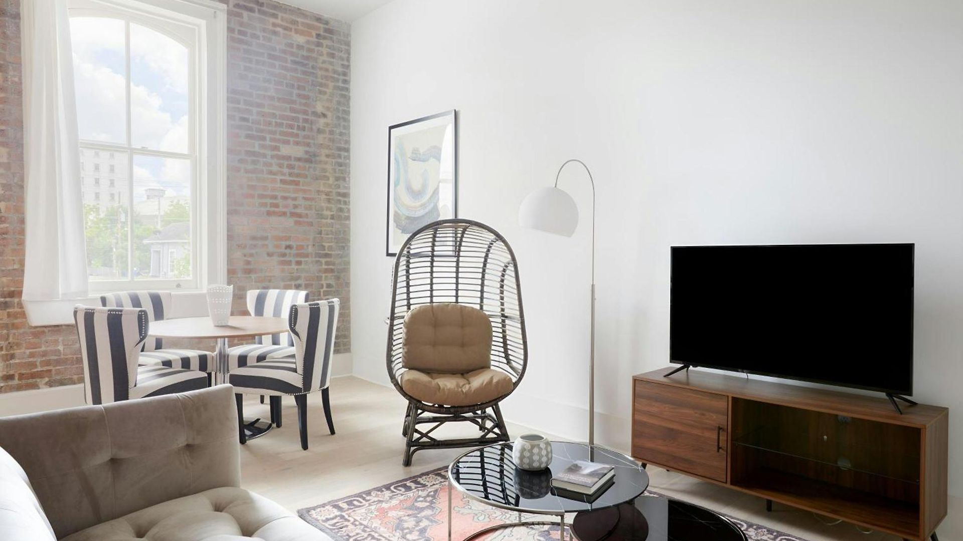 Sonder By Marriott Bonvoy Gravier Place Medical Aparthotel