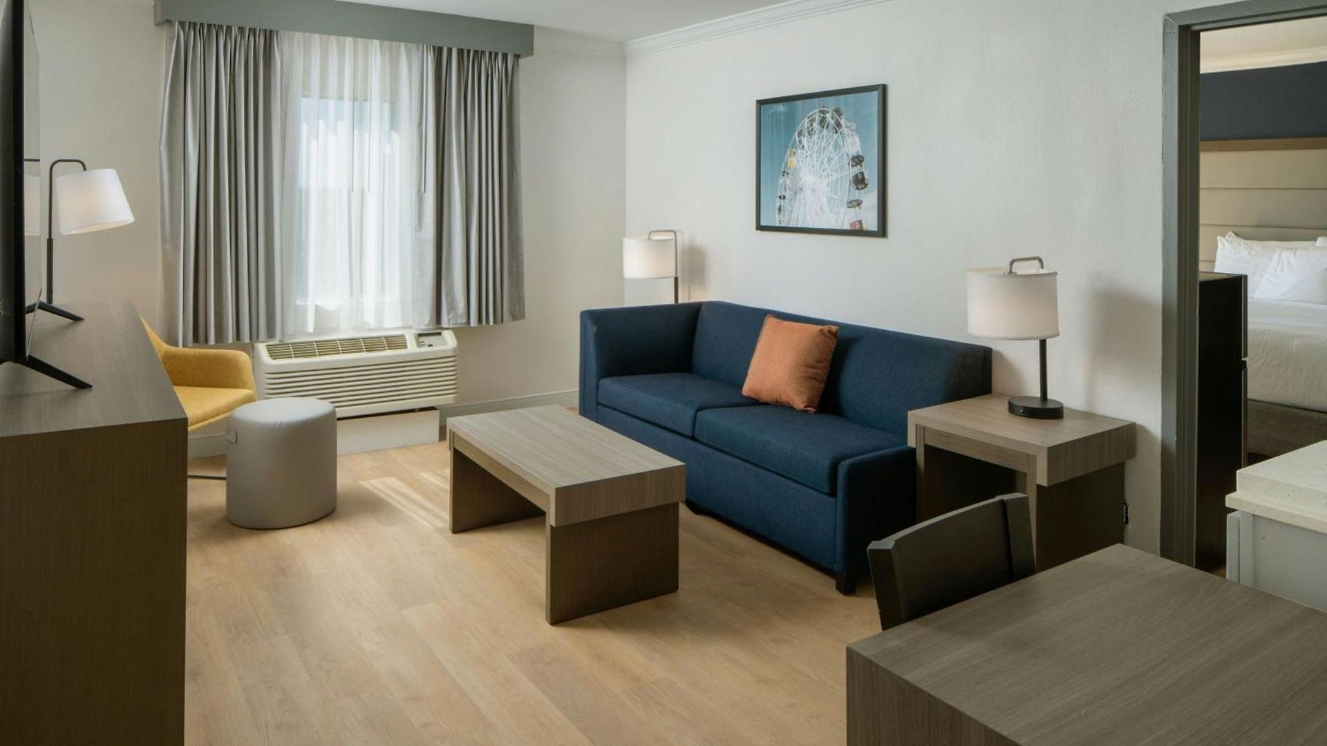 Express By Marriott 1-10 Hotel 3*