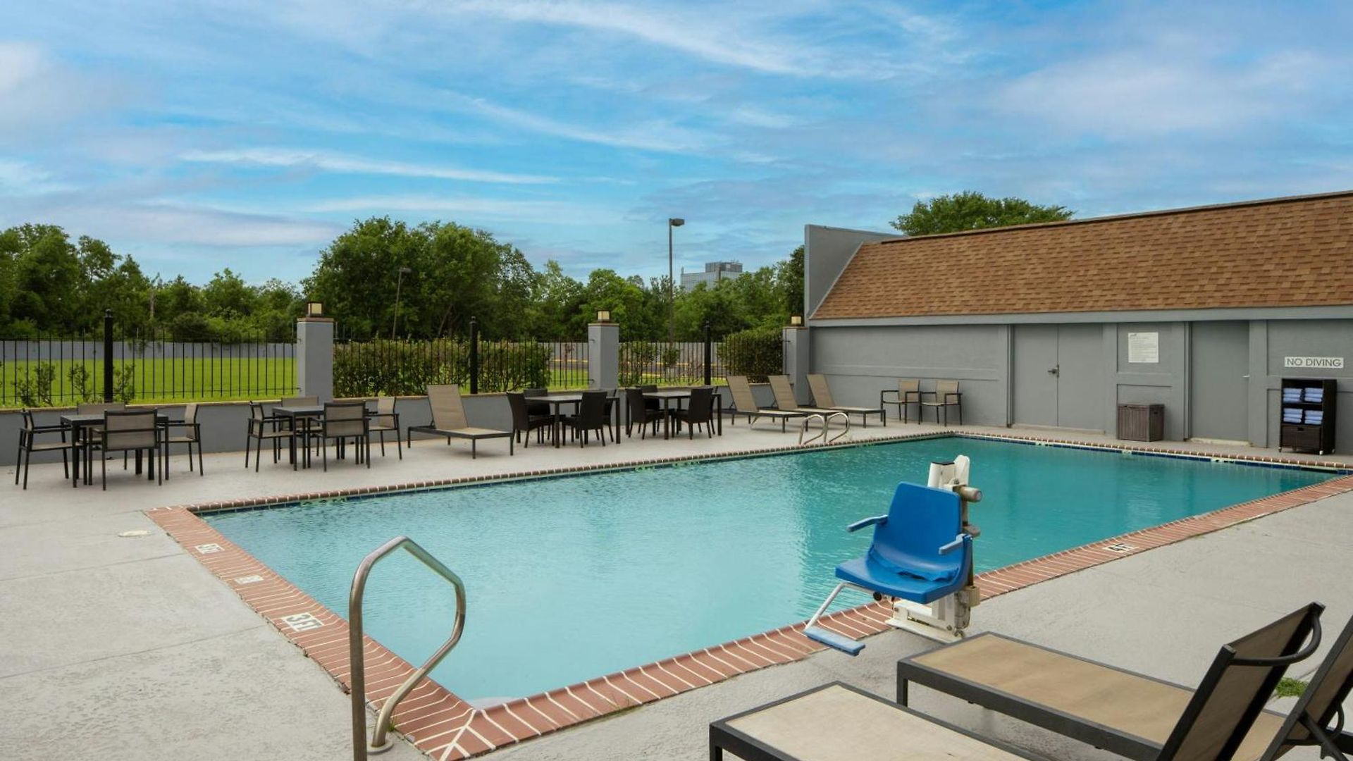 Express By Marriott 1-10 Hotel New Orleans
