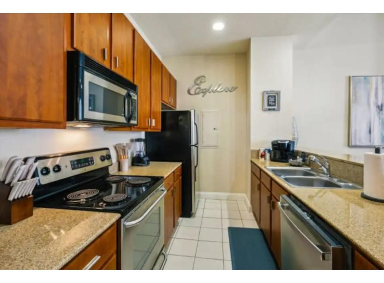 Apartment Beautiful Walk To French Quarter, Pool, Gym, View