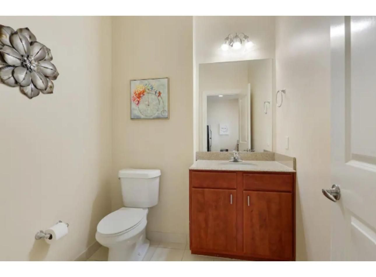 Apartment Beautiful Walk To French Quarter, Pool, Gym, View