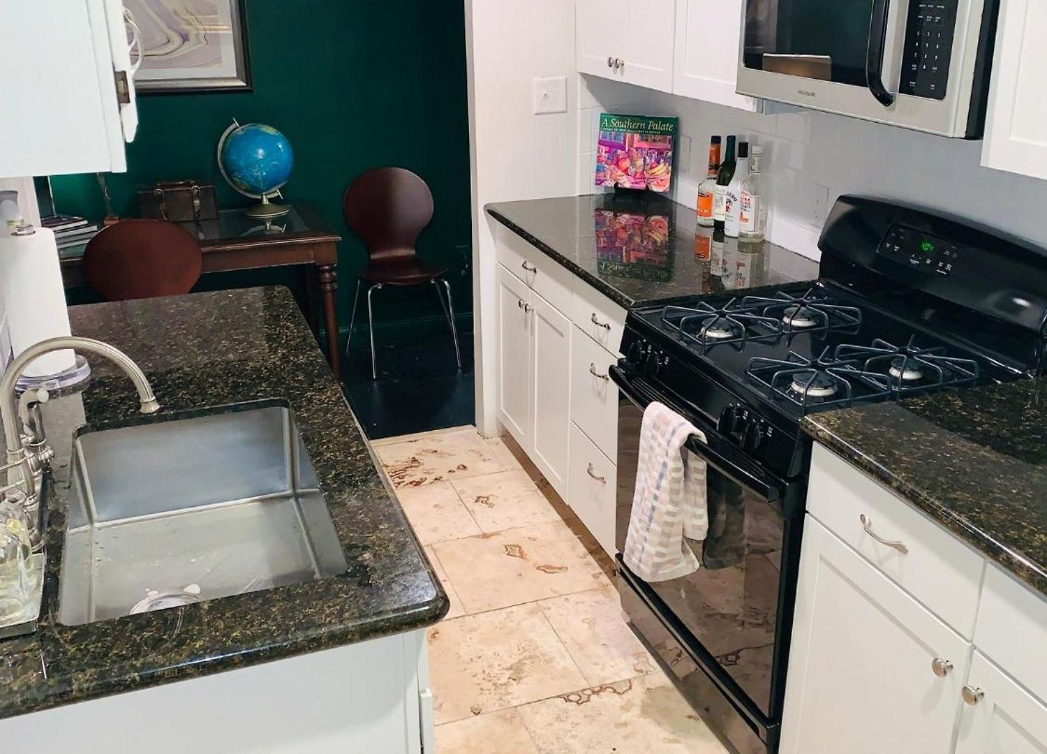 Hidden Jewel Btwn French Quarter & Frenchmen St Apartment New Orleans