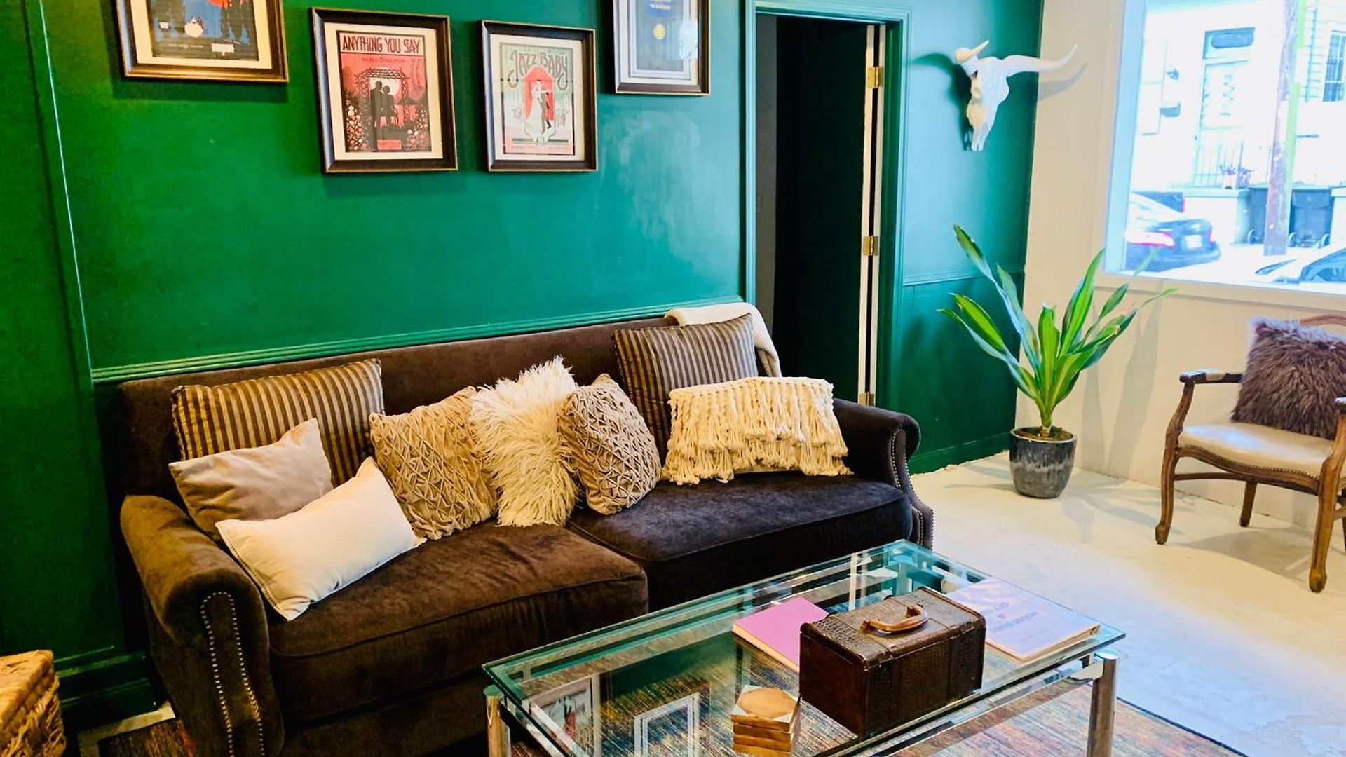 Hidden Jewel Btwn French Quarter & Frenchmen St Apartment