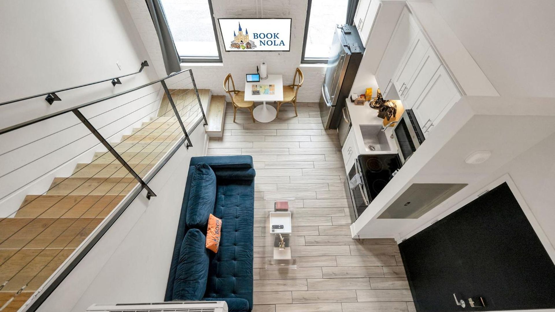 Loft Steps From Frenchmen & The Quarter Holiday home