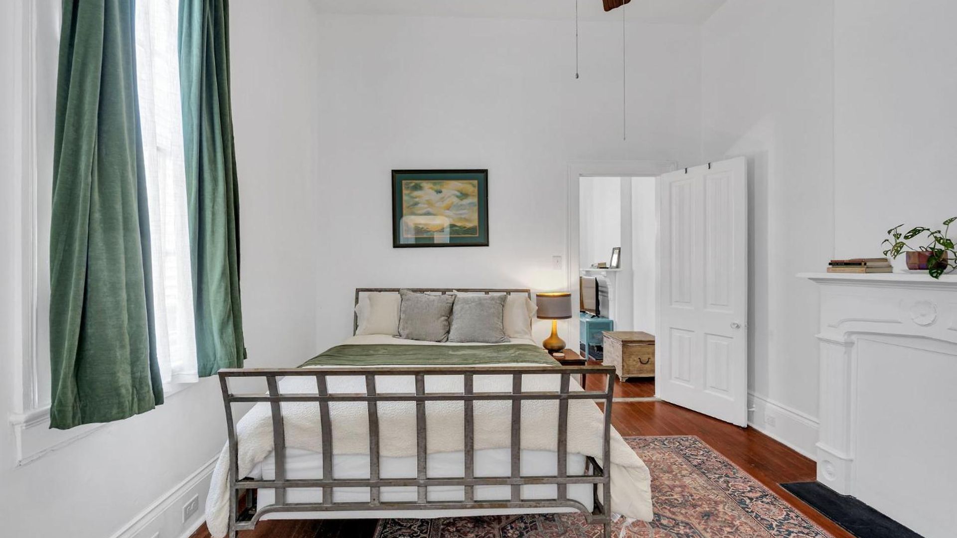 Entire Bywater Great Location