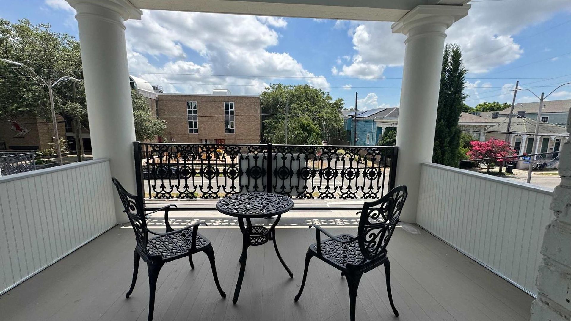 Stunning 2-bedroom Garden District Newly Renovated * New Orleans