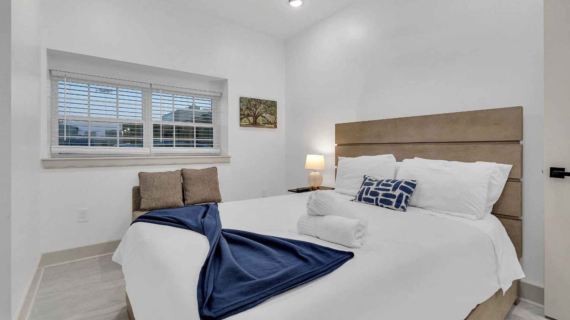 Sleeps 24-spacious Near Fq W Pool New Orleans