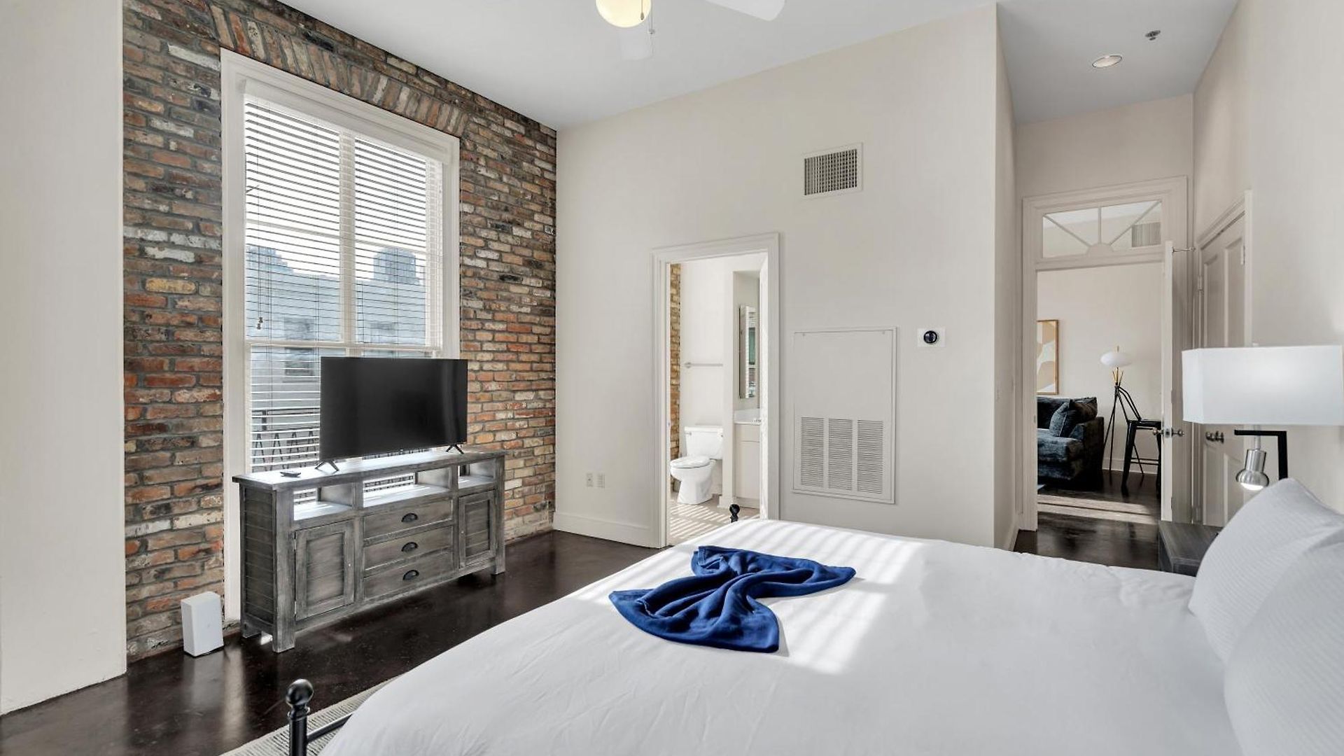 Brick & Beam Retreat Near Nola Attractions * New Orleans