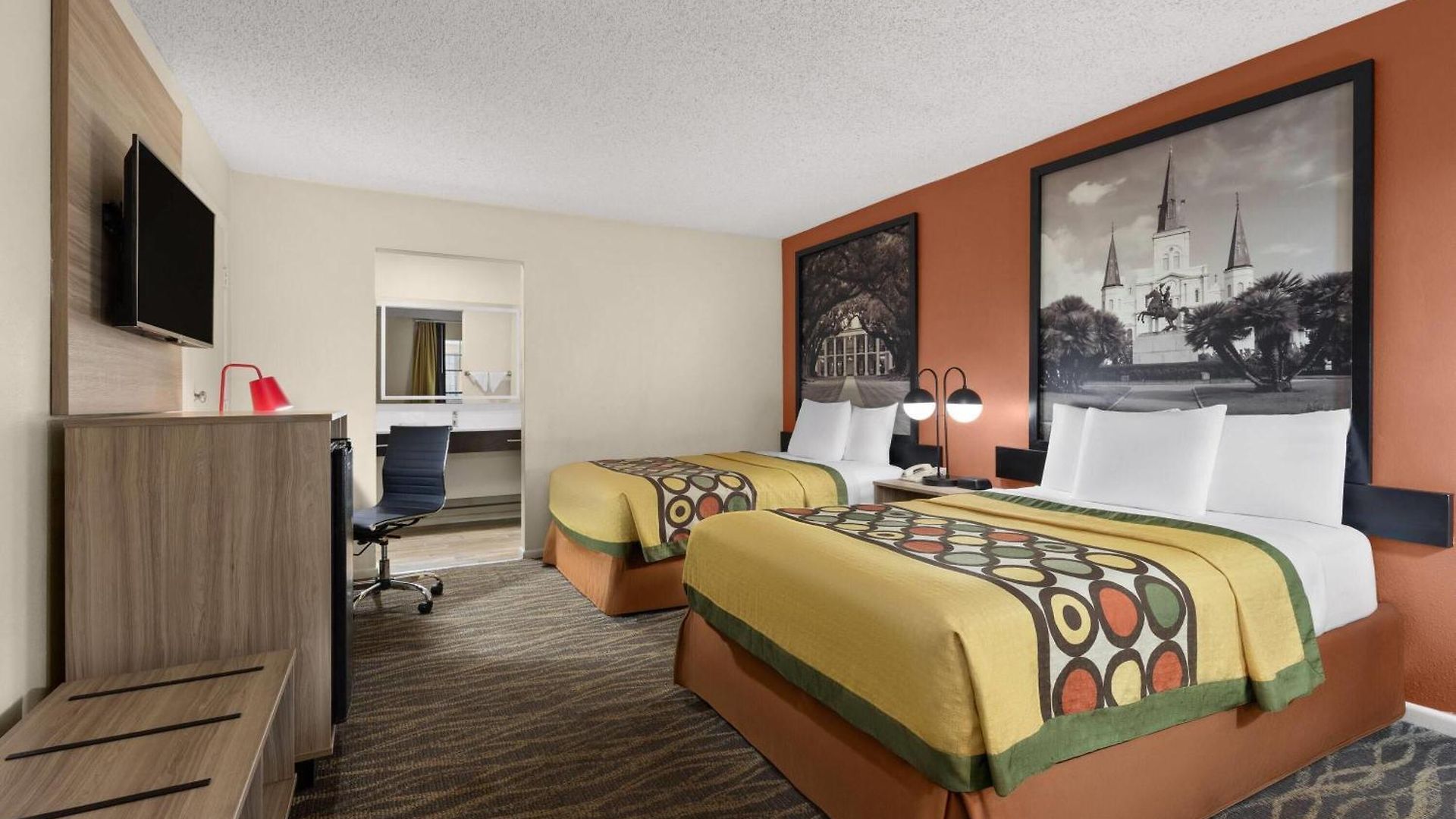 Super 8 By Wyndham Hotel 2*