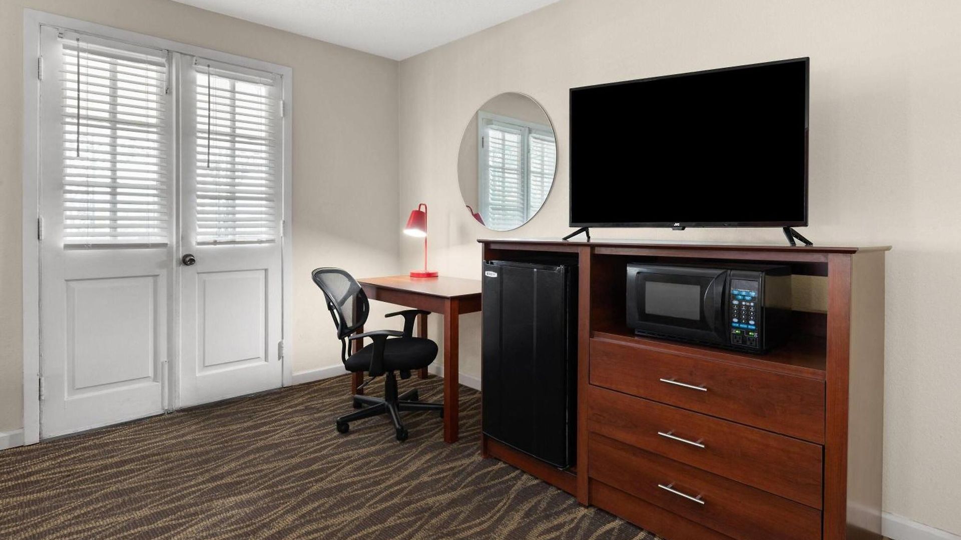 Hotel Super 8 By Wyndham 2*
