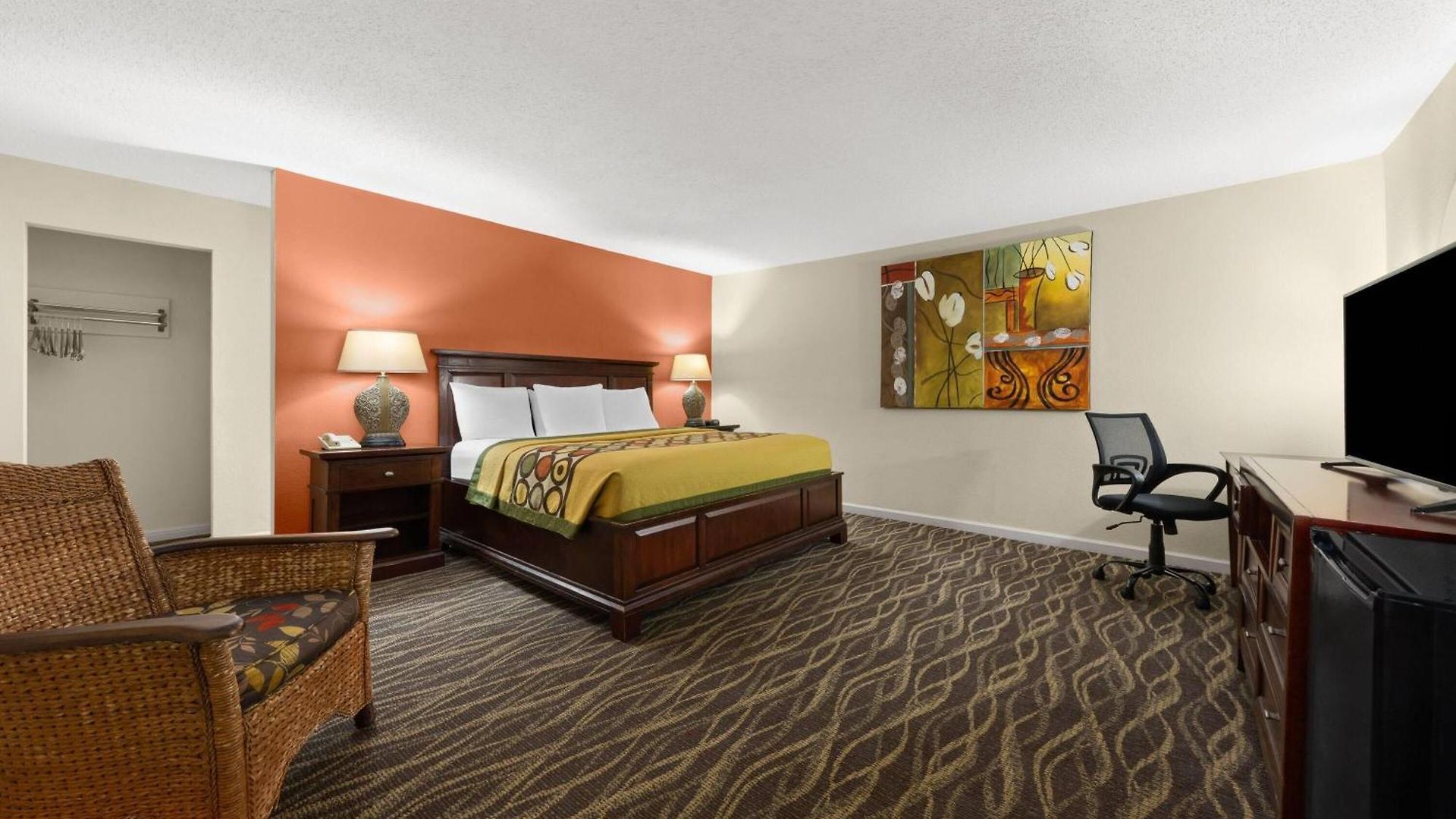 Super 8 By Wyndham New Orleans
