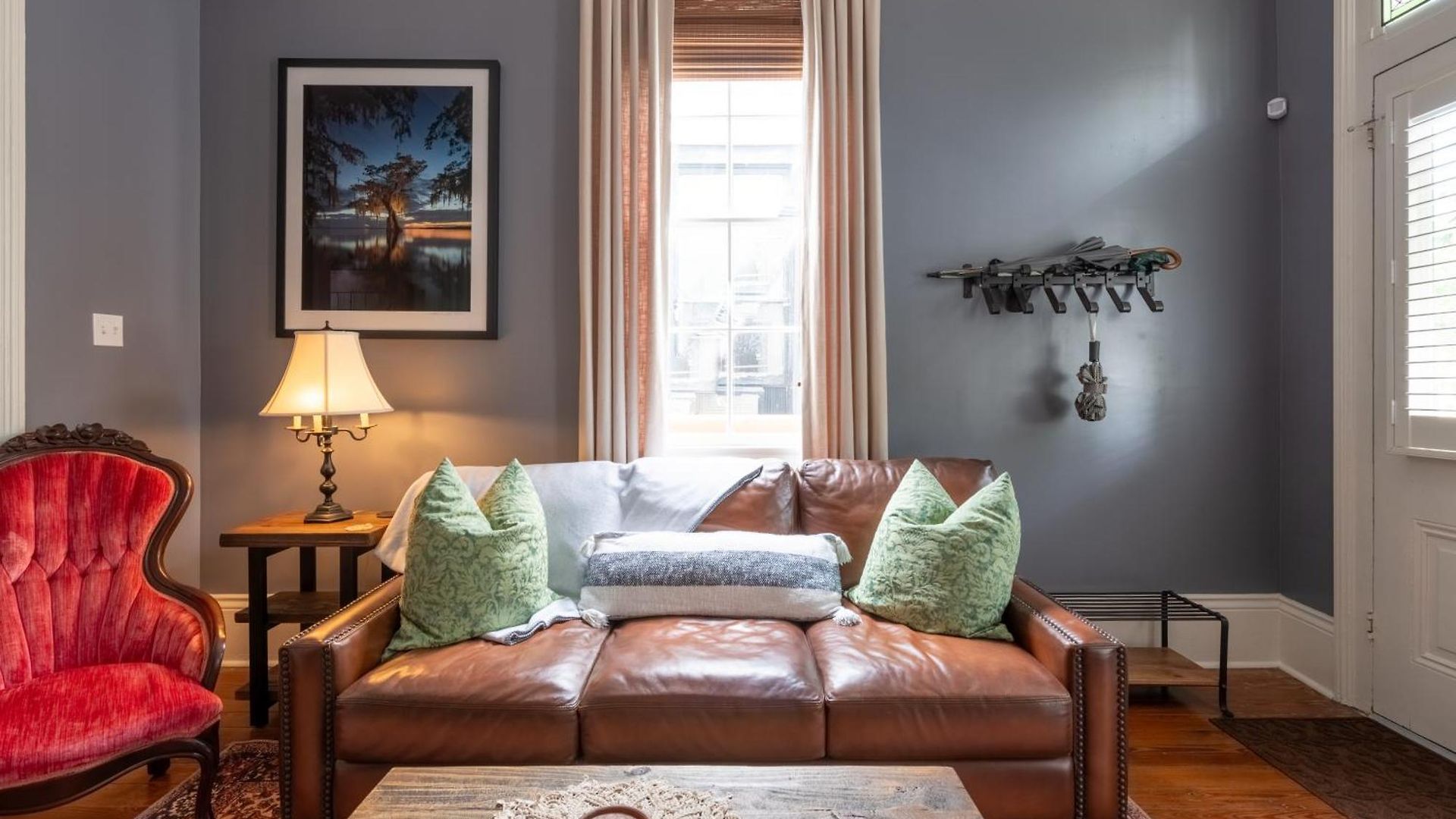 Luxury Historic Shotgun In Lower Garden District Holiday home *