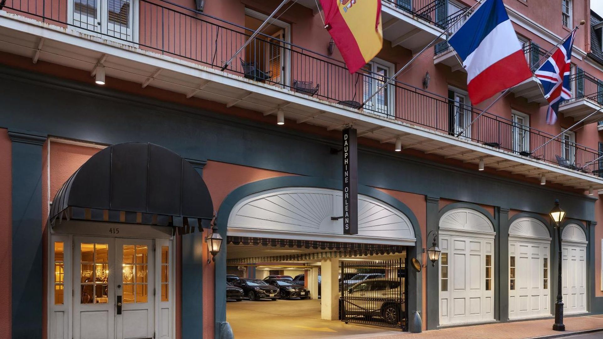 Hotel Dauphine Orleans 3*