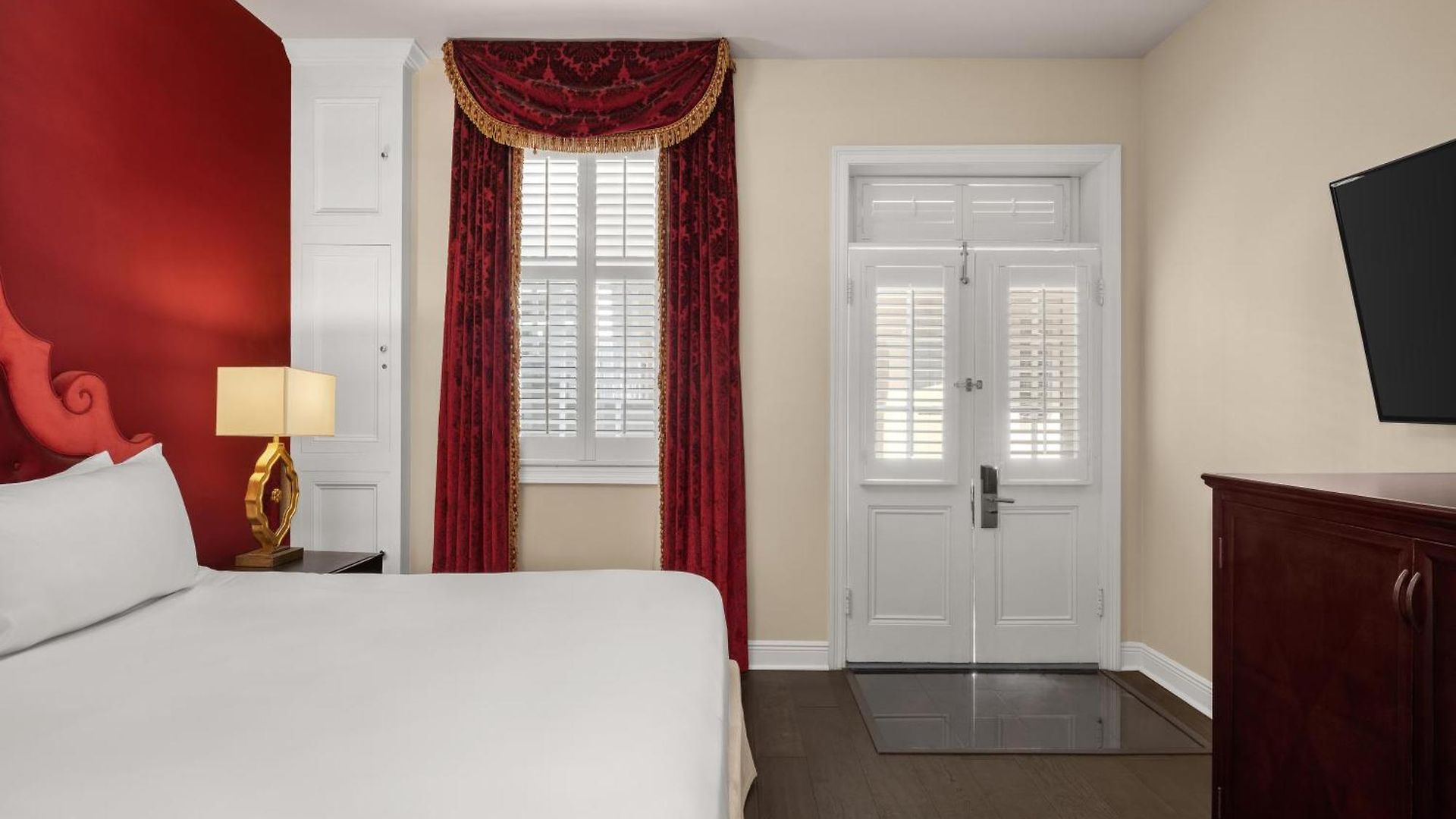 Hotel Dauphine Orleans