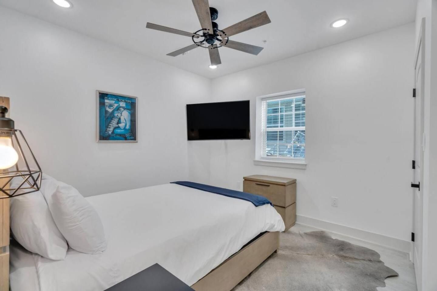 Sleeps 24-spacious Near Fq W Pool Hotel