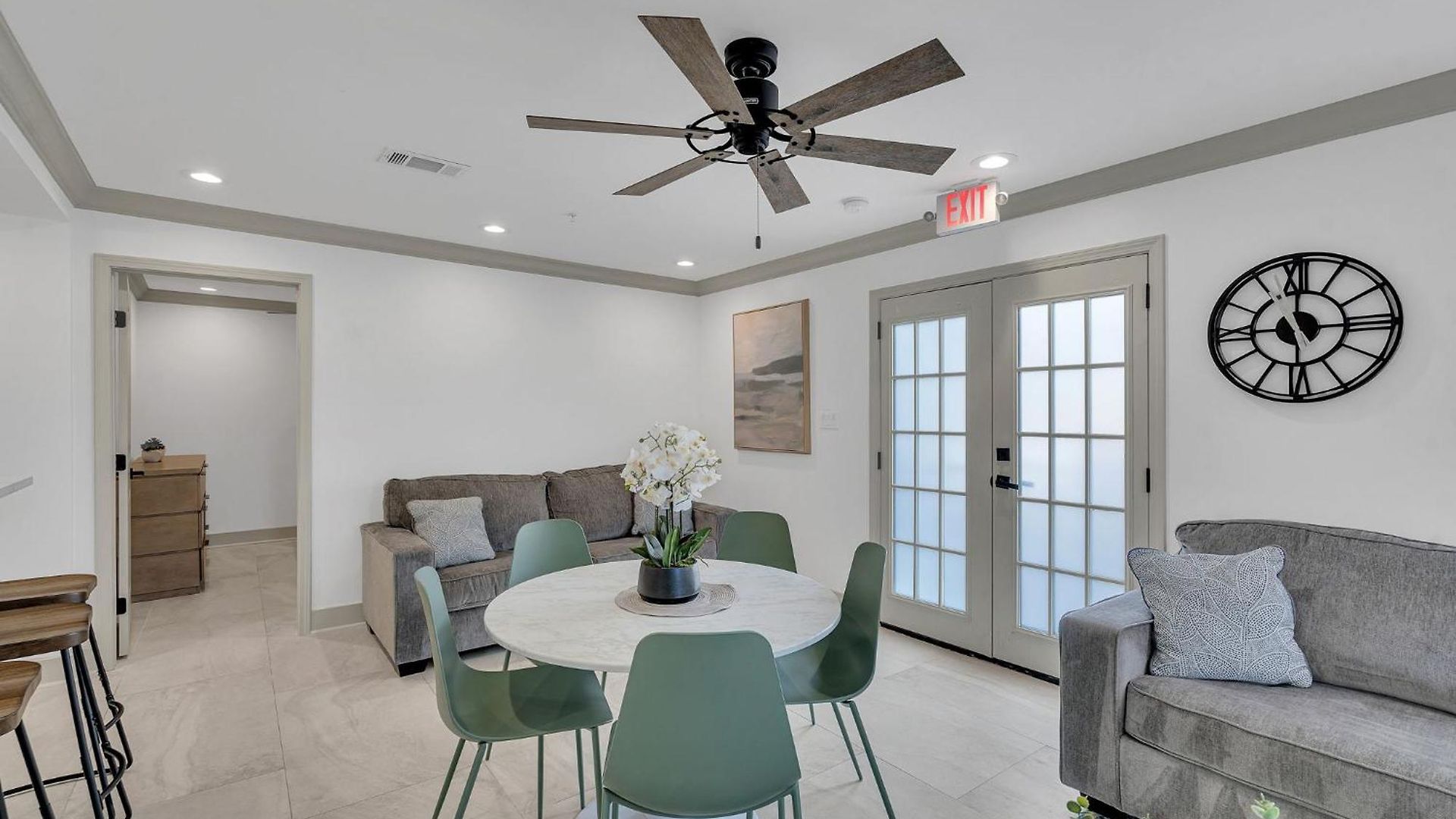 Hotel Sleeps 24-spacious Near Fq W Pool New Orleans