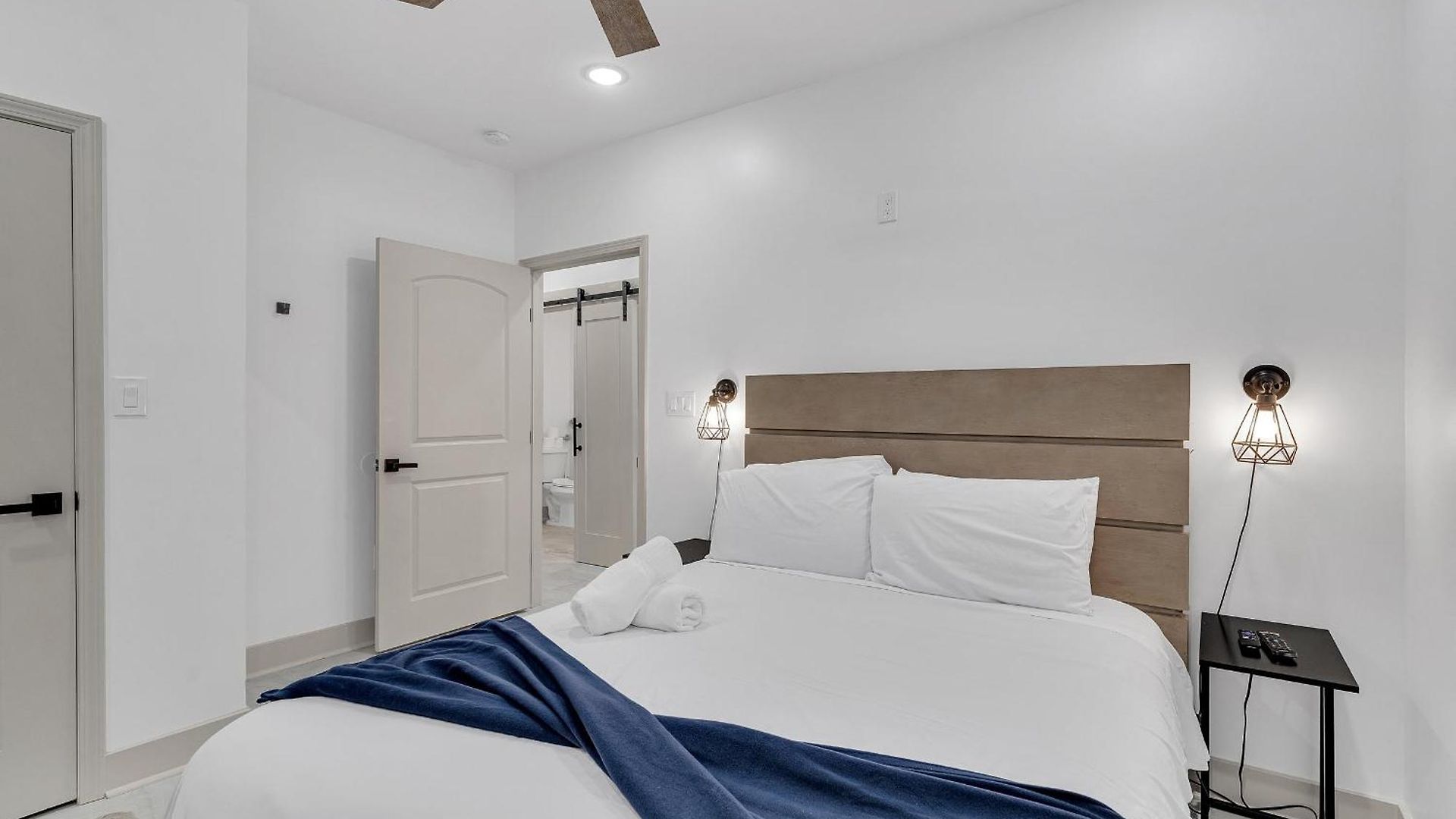 Sleeps 24-spacious Near Fq W Pool New Orleans