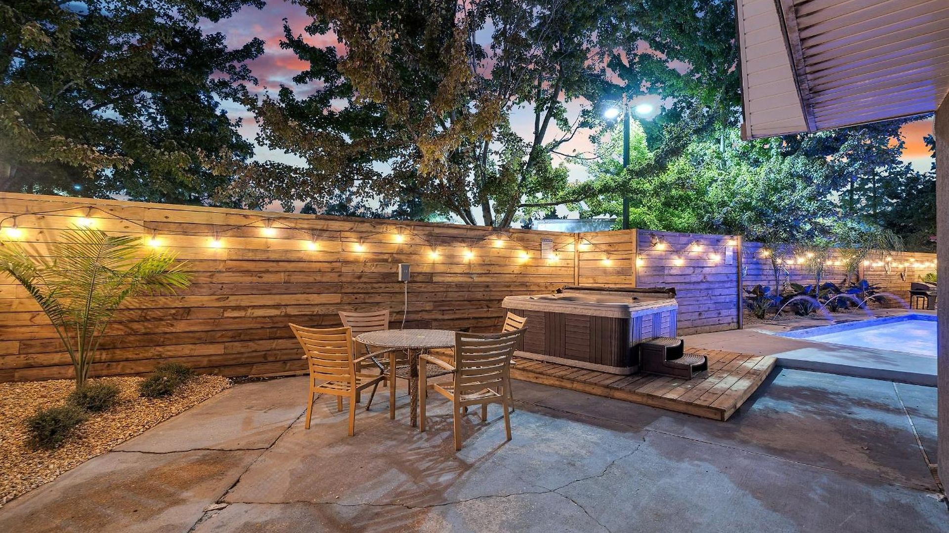 Sleeps 24-spacious Near Fq W Pool Hotel New Orleans