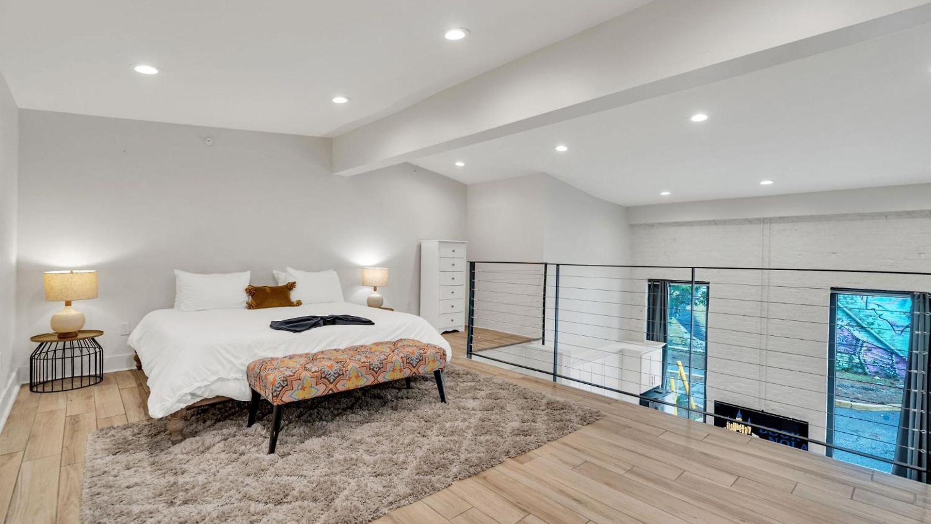 Chic Getaway Across From French Quarter * New Orleans