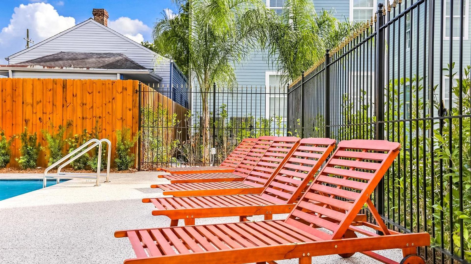 Apartment Hosteeva Stunning 4 Bedroom W Pool Steps To St Charles Ave New Orleans