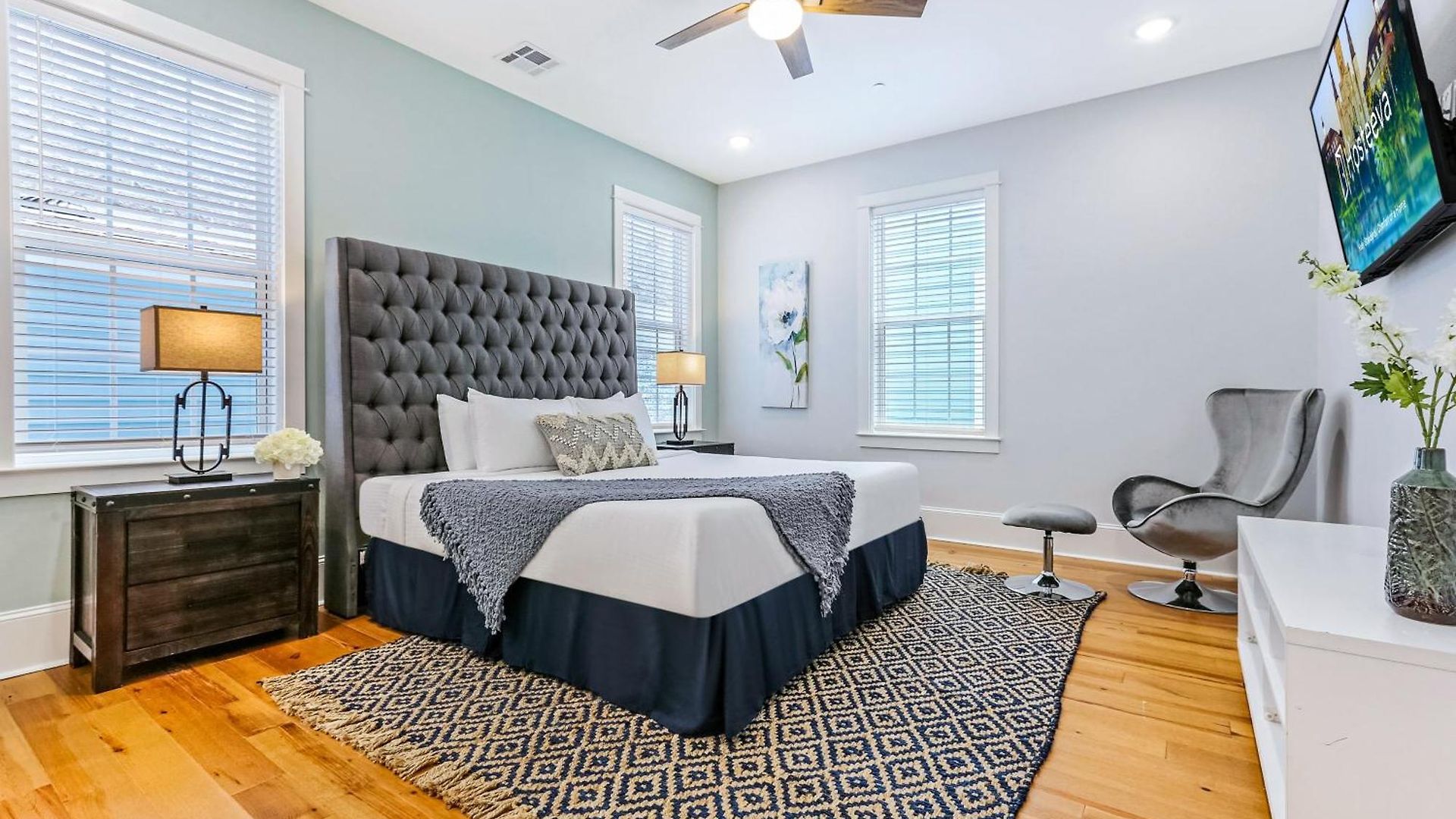 Apartment Hosteeva Stunning 4 Bedroom W Pool Steps To St Charles Ave *