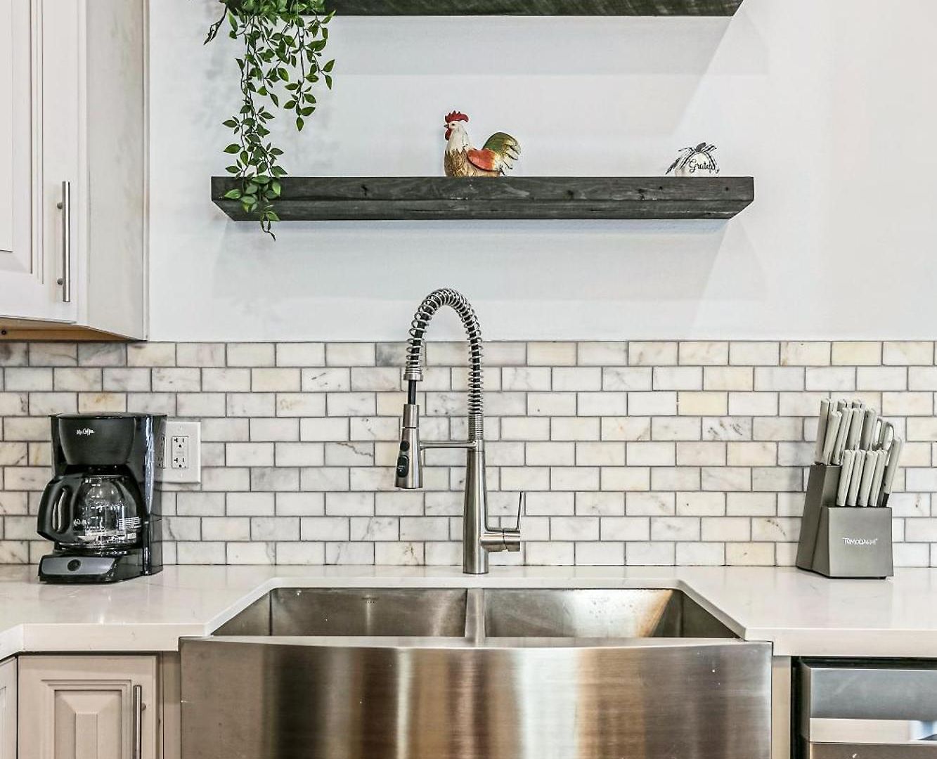Apartment Hosteeva Stunning 4 Bedroom W Pool Steps To St Charles Ave New Orleans