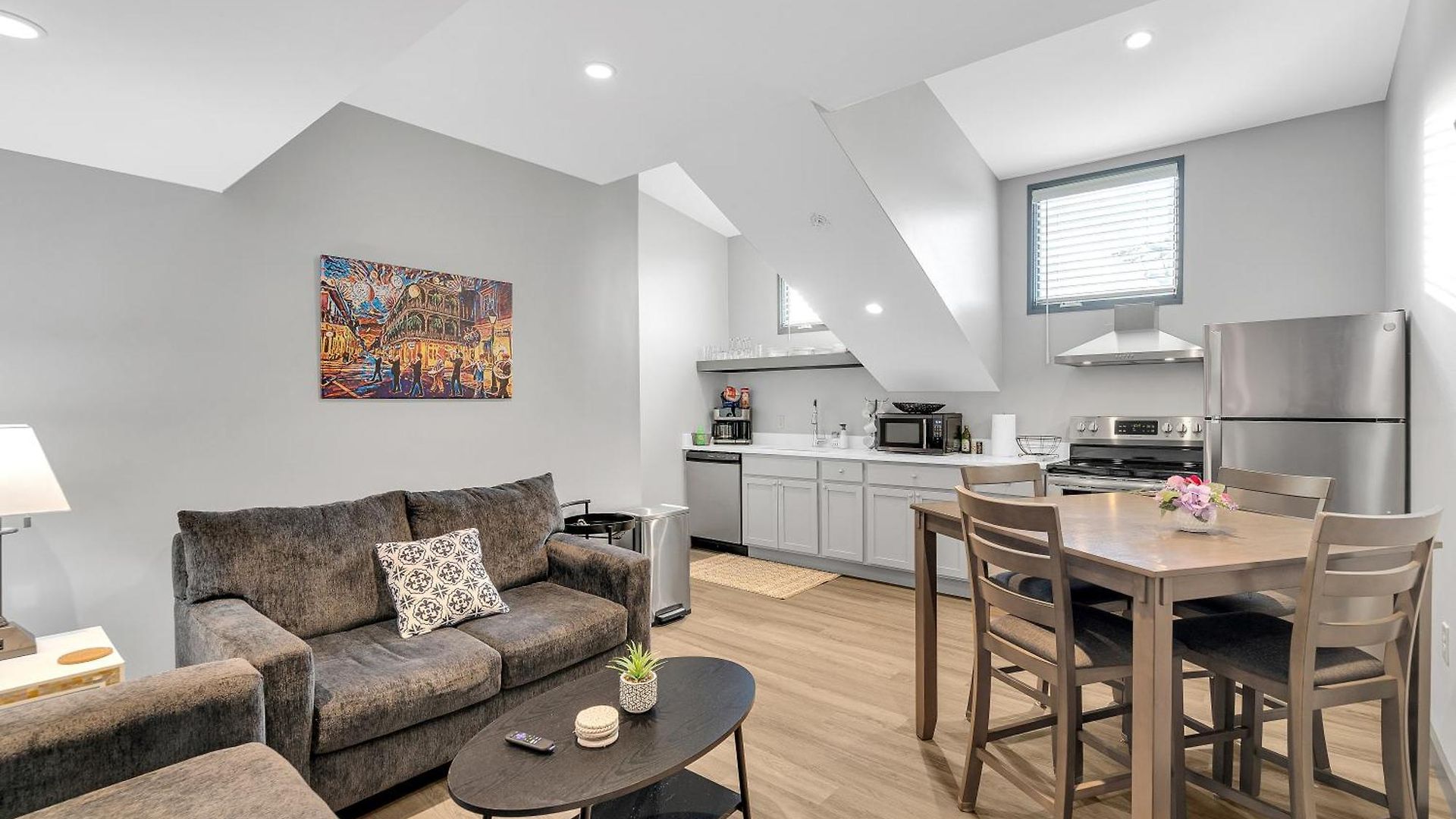Apartment Bywater At 4200 St Claude Avenue *
