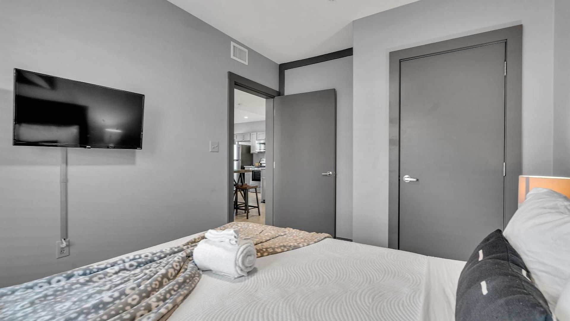 Apartment Bywater At 4200 St Claude Avenue New Orleans