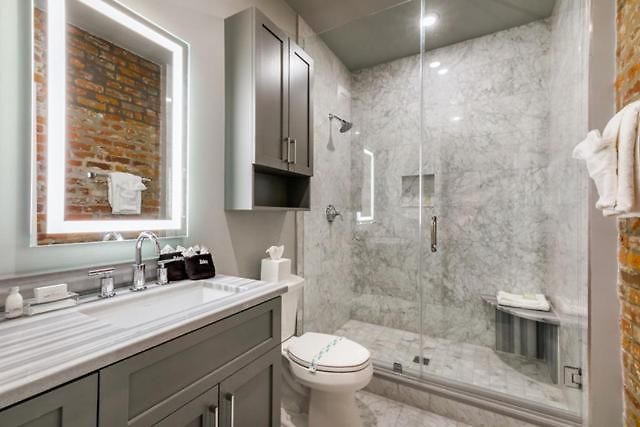 Luxury - The Oak * New Orleans