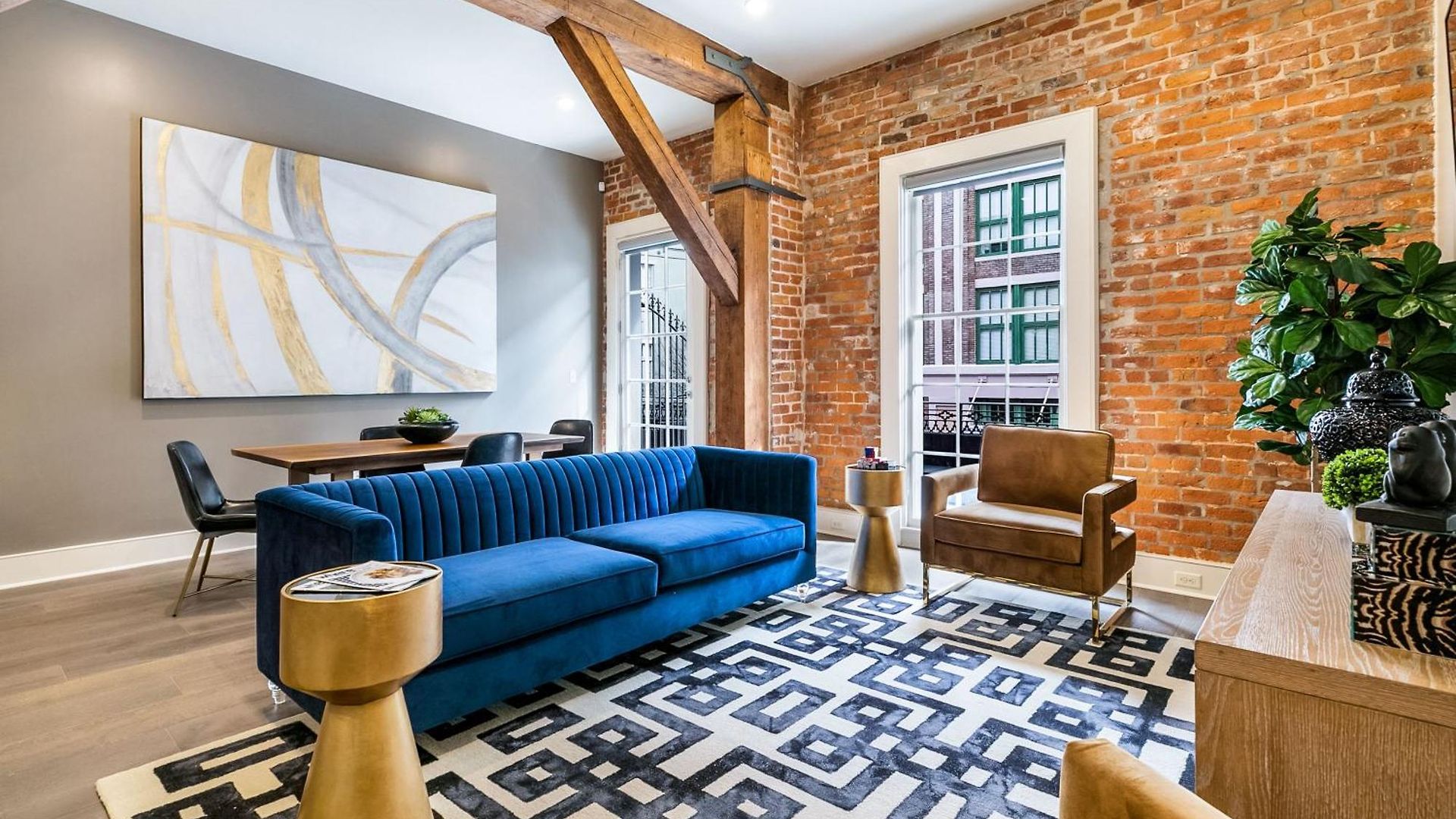 Luxury - The Oak * New Orleans