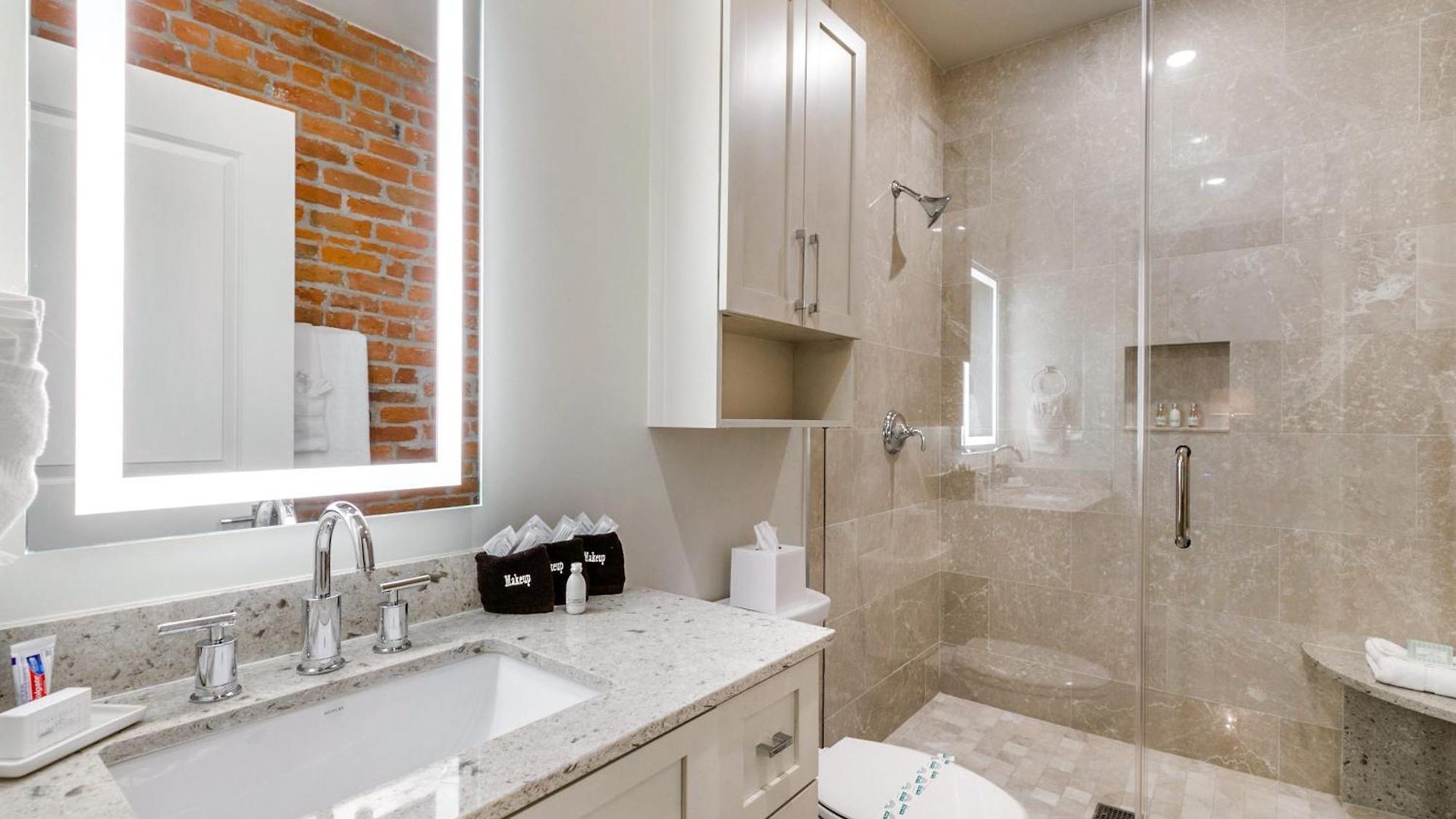 Luxury - The Rex New Orleans