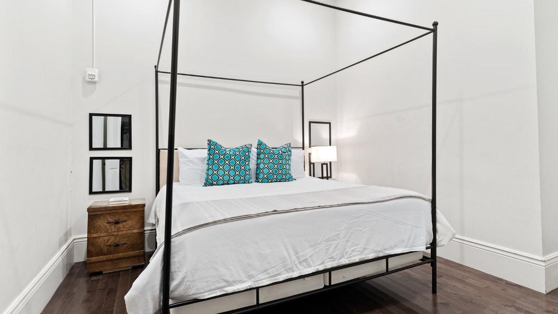 Group-friendly Nola Near Bourbon Hotel *