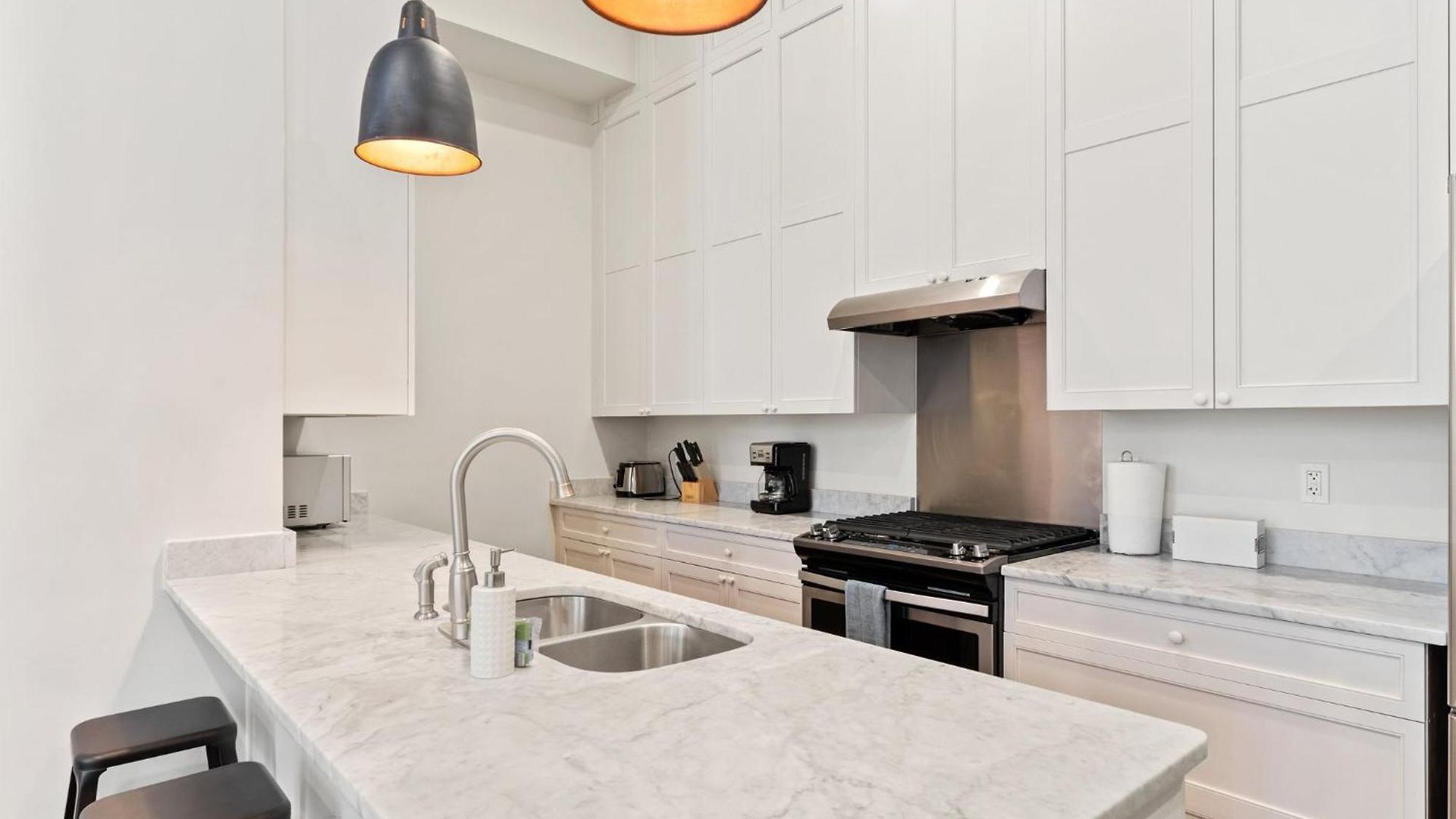 Group-friendly Nola Near Bourbon Hotel *
