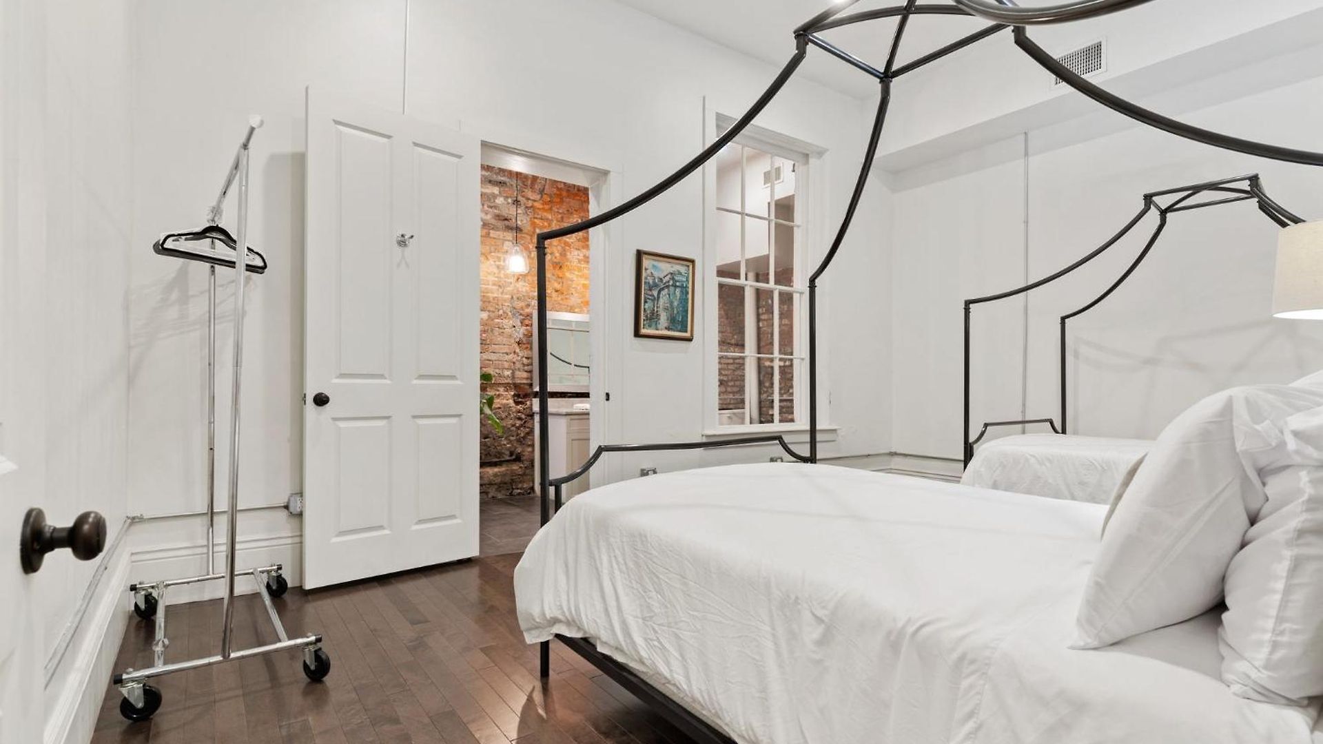 Group-friendly Nola Near Bourbon Hotel