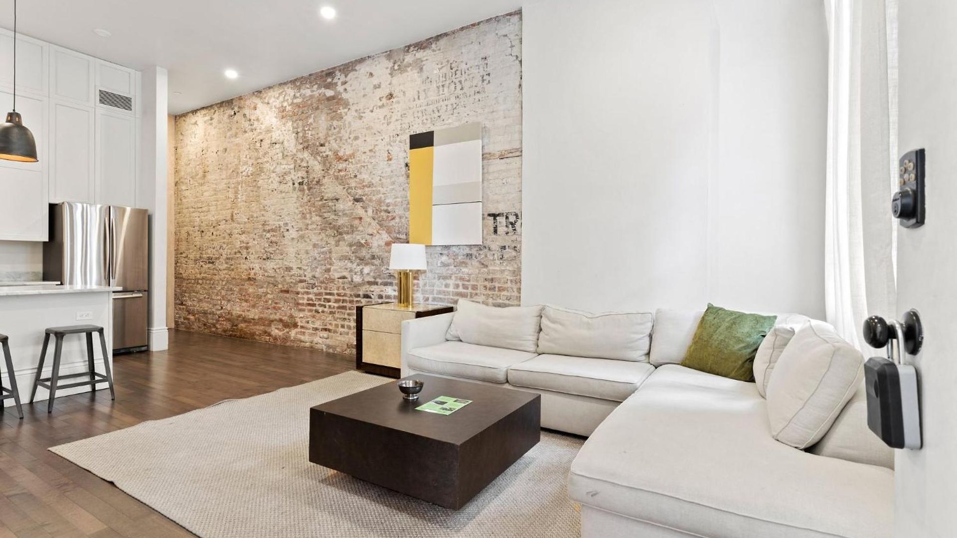 Group-friendly Nola Near Bourbon New Orleans