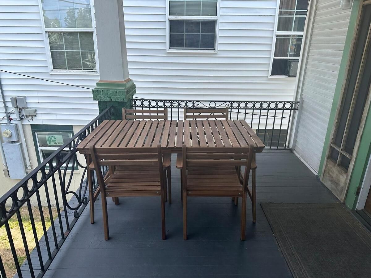 Apartment Mid 2 Br- Beautiful, Renovated Arts & Crafts Flat New Orleans