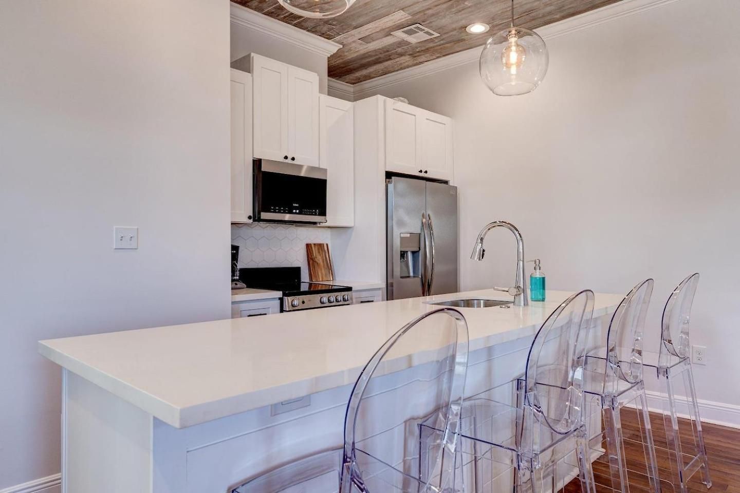 New Orleans Pool Home W Backyard Holiday home