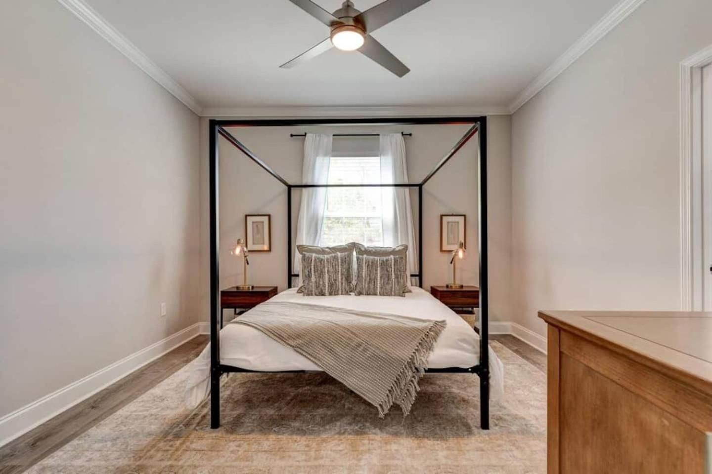 Mid-City Escape Walk To The Superdome Holiday home