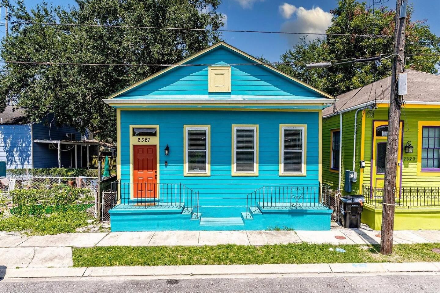 Fenced Yard In Treme Near French Quarter Holiday home *
