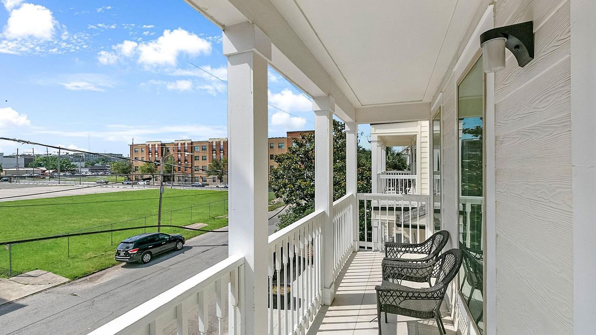 Stunning Close To French Quarter *