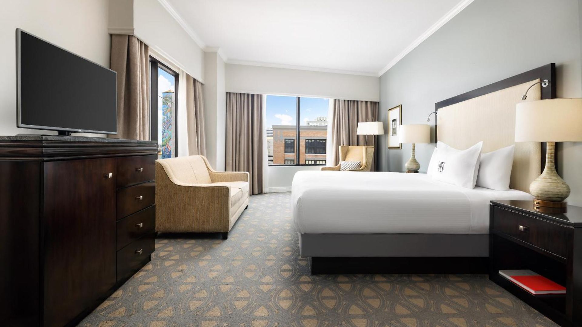 Hotel The Riverfront 4*